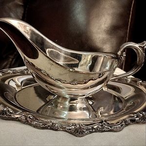 Vintage, Antique Gorham 1306 silver gravy boat with attached underplate